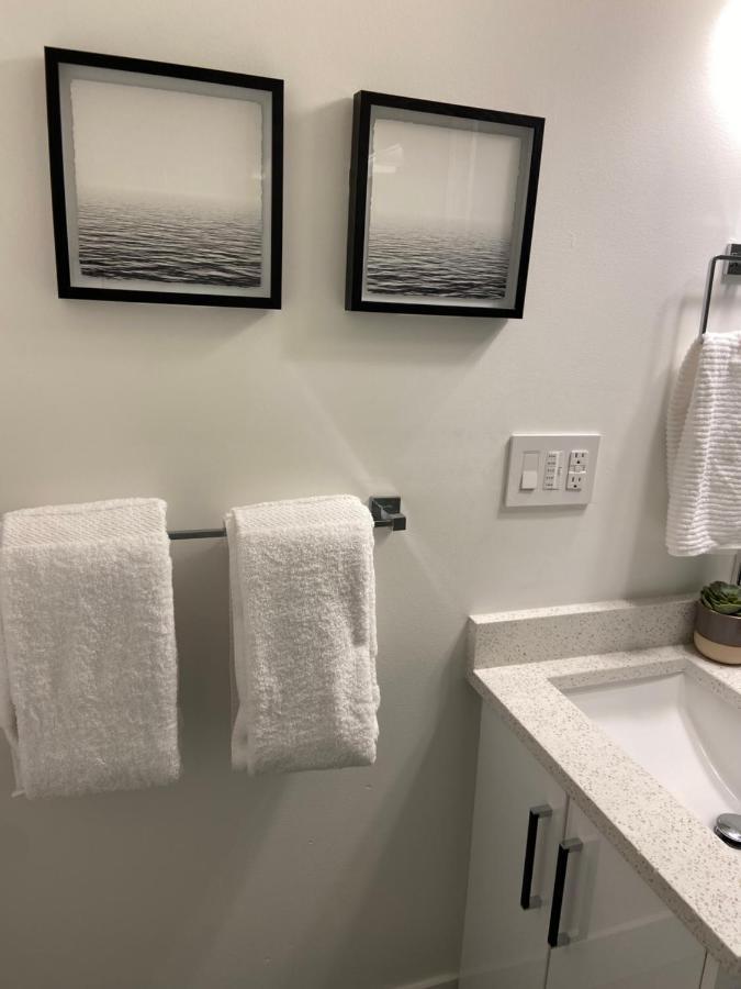 Wecare Guest Suite Burnaby Ngoại thất bức ảnh